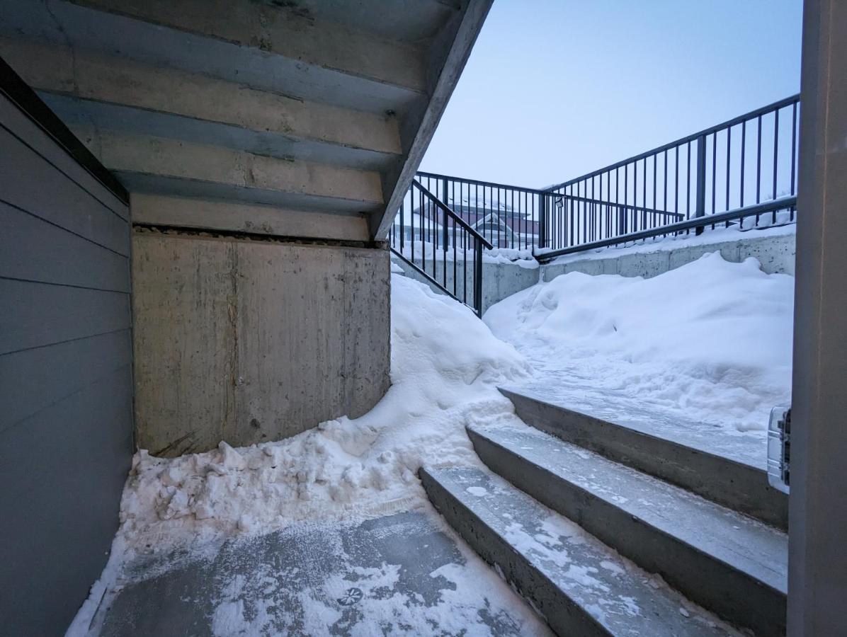 Globalstay New Apartments In Cranbrook Free Street Parking YYC Kültér fotó