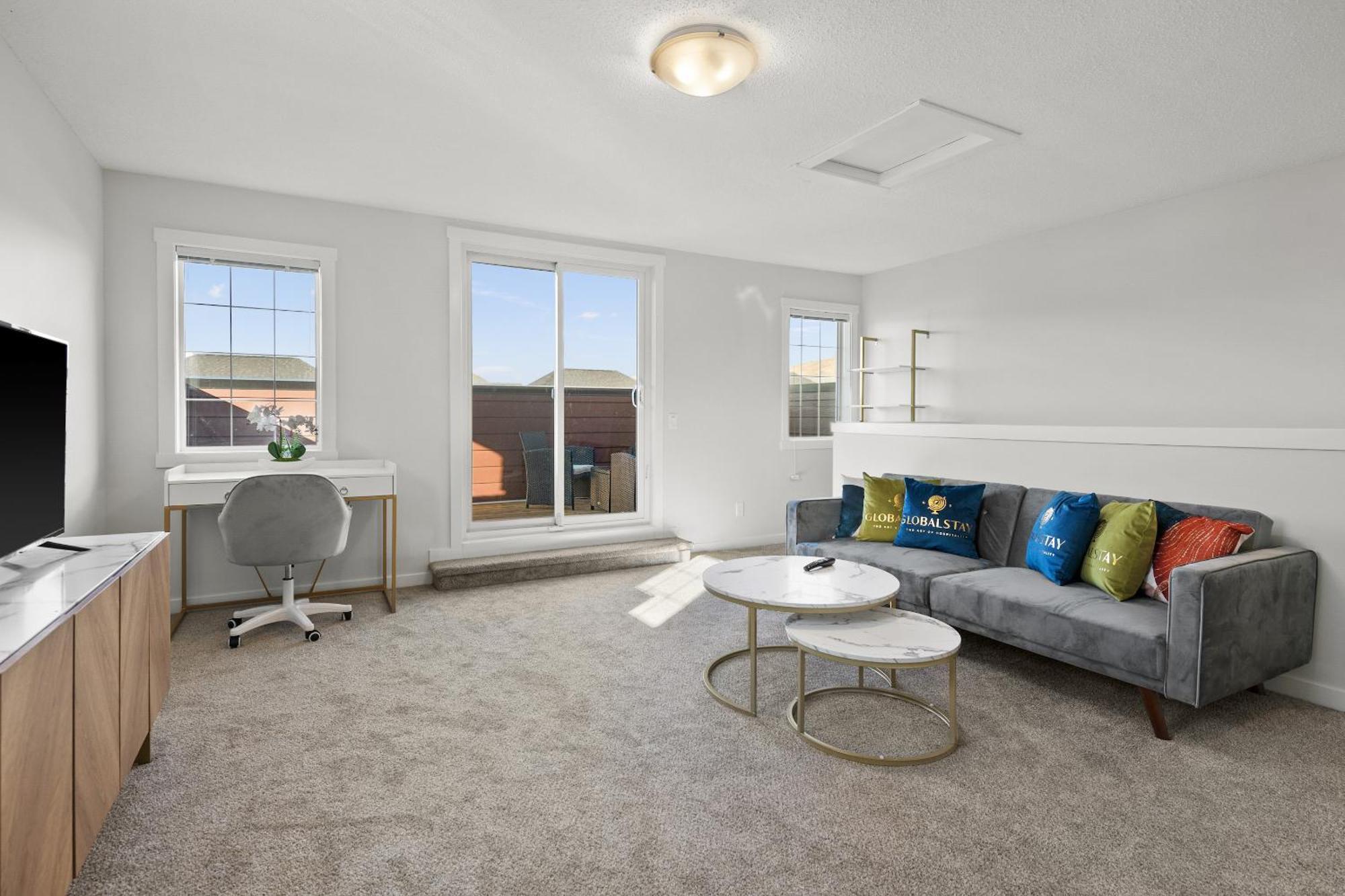 Globalstay New Apartments In Cranbrook Free Street Parking YYC Kültér fotó