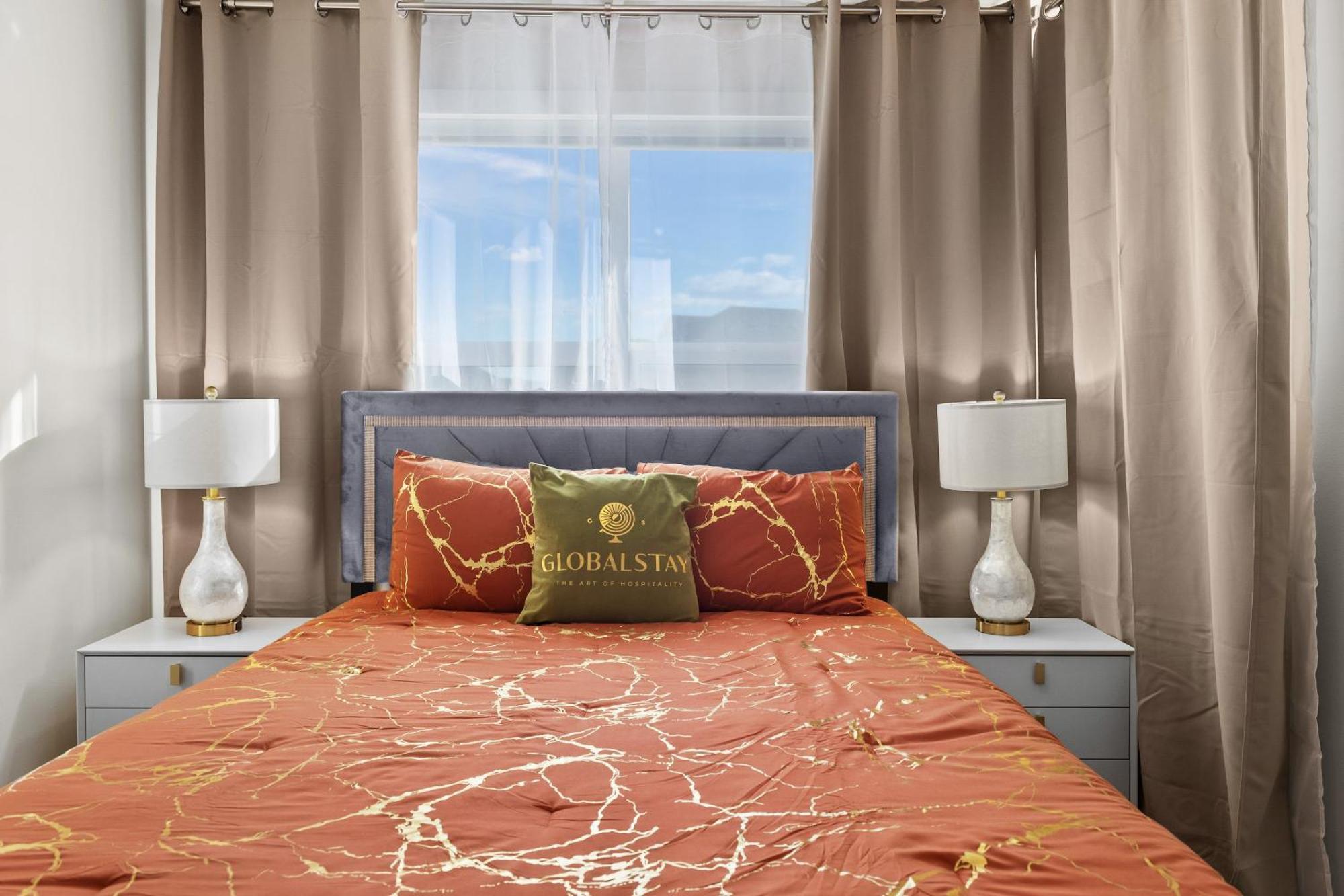 Globalstay New Apartments In Cranbrook Free Street Parking YYC Kültér fotó